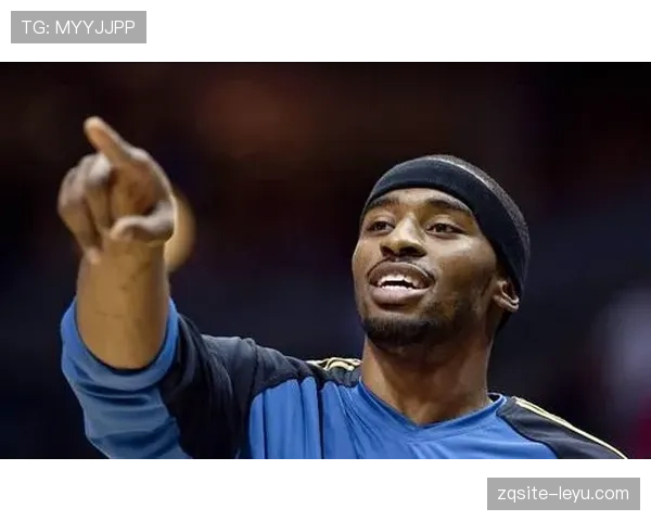 哈里斯全能表现引爆关注，多领域展现领袖风采