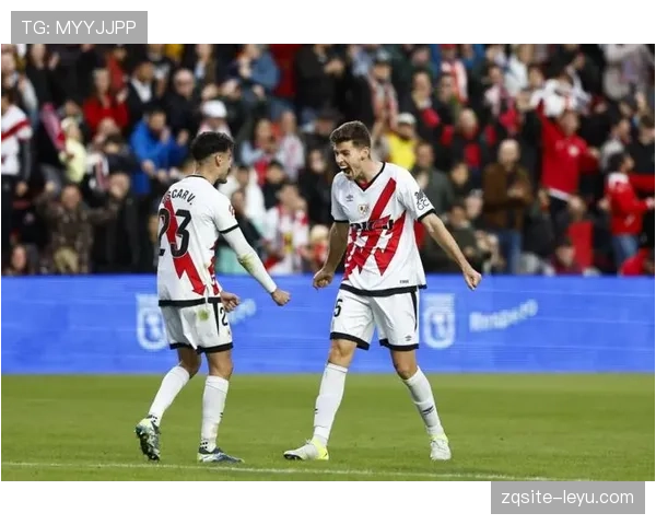 巴列卡斯球场迎新赛季，巴列卡诺球迷热情高涨引关注