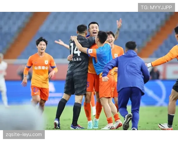 山东泰山新星闪耀,青年才俊稳健发挥助球队剑指新高 山东泰山新星闪耀,青年才俊稳健发挥助球队剑指新高