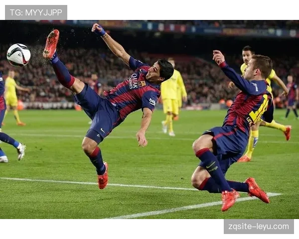 西甲蓝白队新赛季强势回暖，斗志昂扬展现团队精神