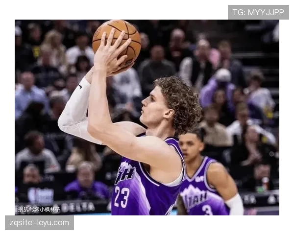 马尔卡宁挡拆对位中锋拉开空间比上季更具三分威胁